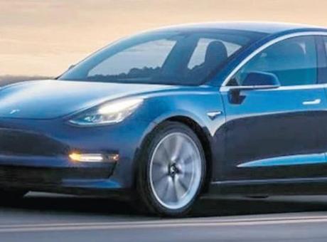 Tesla, 219 Bin Aracını Geri Çağırdı: Geri Vites Sorunu Gideriliyor