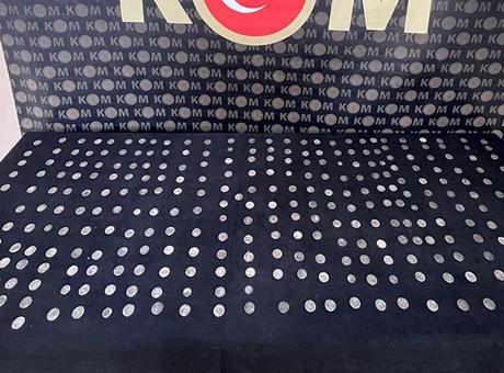 Hatay'da Tarihi Eser Kaçakçılığı: 309 Sikke Ele Geçirildi