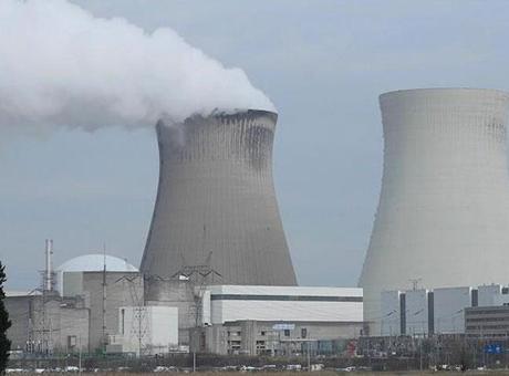 Japonya'da Nükleer Santralde Endişe Verici Sızıntı: Reaktör Faaliyetleri Durduruldu