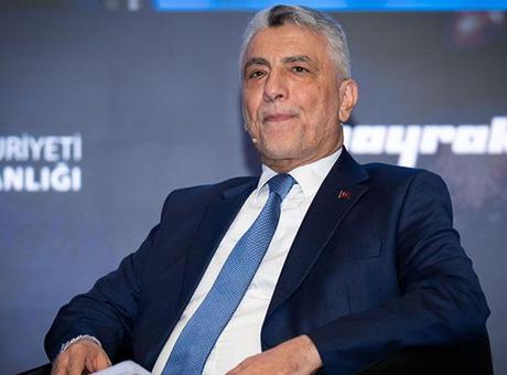 Ticaret Bakanı Bolat, Türkiye Yüzyılı Zirvesi'nde Küresel Tarihsel Dönüşüm Üzerine Önemli Açıklamalarda Bulundu