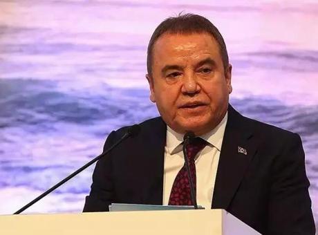 Antalya'daki Soruşturma Devam Ediyor: Muhittin Böcek'in Savunması ve Tutukluluk Durumu