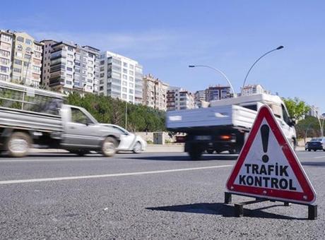 İstanbul'da Yarın Büyük Trafik Düzeni: Kapalı Yollar ve Alternatif Rotalar
