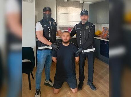 Interpol'ün En Çok Arananlar Listesindeki Cinayet Zanlısı Antalya'da Yakalandı