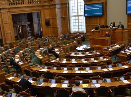 Danimarka'da Hükümet Kurulma Süreci 45 Günü Geçti: Müzakereler Zor Bir Görev