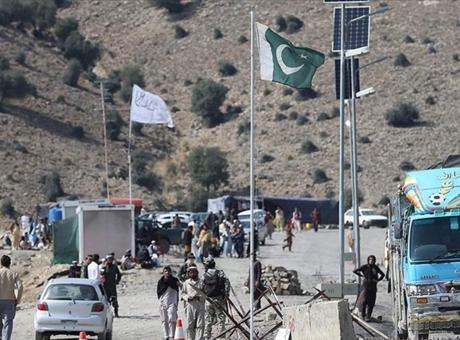 Pakistan'da Karakola Terör Saldırısı: 12 Polis Hayatını Kaybetti