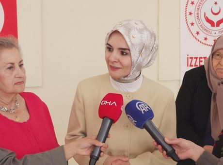 Bakan Göktaş'tan Anneler Günü'nde Huzurevi Ziyareti