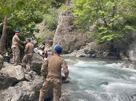 Kayıp 9 Yaşındaki Çocuğun Cansız Bedeni Dereden Çıkarıldı
