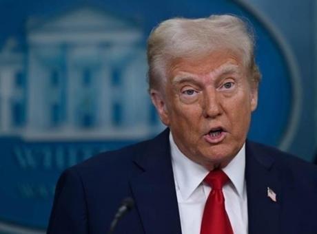 Trump'tan İran'a Uranyum Uyarısı: 'Ekonomisinin Çökmesini Bekliyoruz'