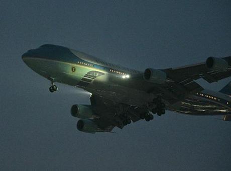 Trump, 8.5 Yıllık Aradan Sonra Çin'de: Pekin'e Varış