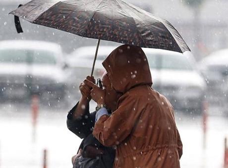 Meteoroloji Uyardı: 'Sarı Kodlu' Alarm ile Yoğun Yağış ve Fırtına Riski