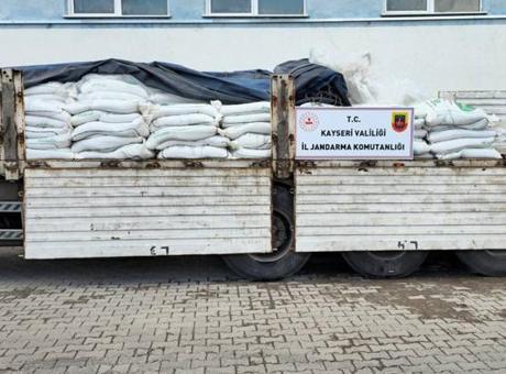 Sahte Gübre Ticareti: Jandarma Kıslama Operasyonu ile Büyük Vurgun Önledi