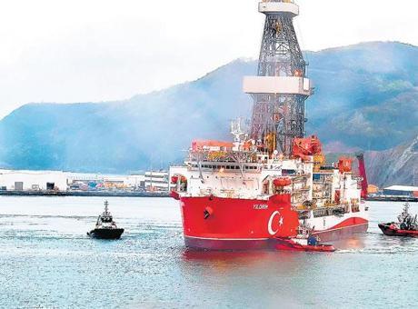 Yıldırım Sondaj Gemisi Karadeniz’deki İlk Görevine Başladı
