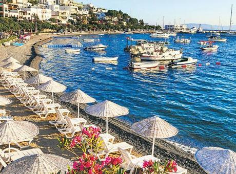 Bodrum'da Lüks Beach Kulüplerinde Giriş Ücretleri Uçuk Fiyatlarla Başlıyor