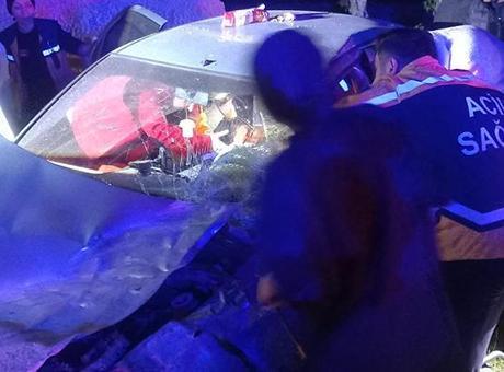 Muş'ta Gece Saatlerinde Şiddetli Kaza: 1 Kişi Hayatını Kaybetti, 3 Yaralı