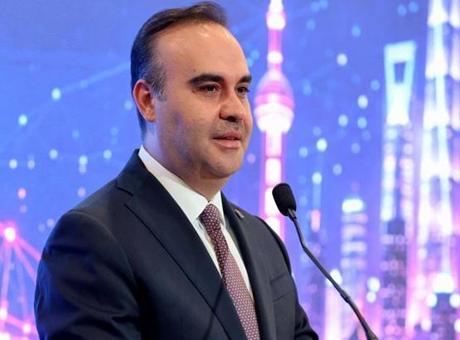 Bakan Kacır, Bilim Olimpiyatları'nda Başarı Elde Eden Öğrencileri Kutladı