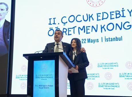 Bakan Tekin: Dijital Bağımlılığa Karşı Okuma Kültürünü Yaygınlaştırmak İstiyoruz