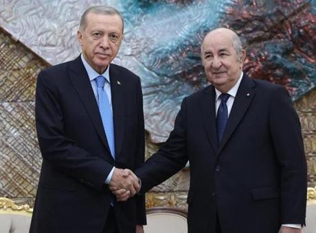 Cumhurbaşkanı Erdoğan, Cezayir Lideri Tebbun ile Önemli Görüşme Gerçekleştirdi