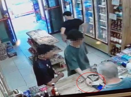 Bursa'da Kredi Kartıyla İzinsiz Alışveriş Yapan Üç Şüpheli Yakalandı