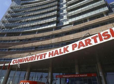 Özgür Özel Destekçileri CHP İçin Olağanüstü Kurultay Talep Etti
