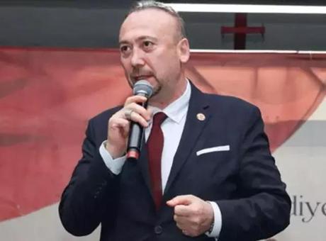 CHP'de Özkan Yalım Krizi: İstifası Üzerine Yeniden Değerlendirme Yapıldı