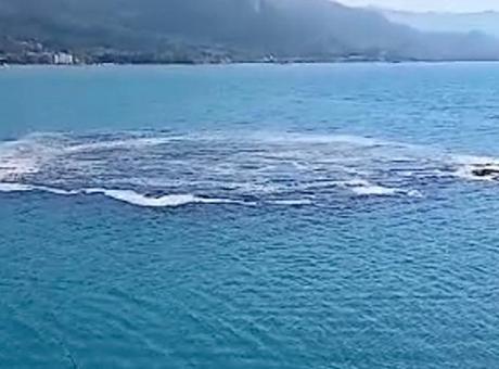 Kastamonu'da Denizde Ani Kabarmalar Panik Yarattı: Kötü Koku ve Girdap Ortaya Çıktı
