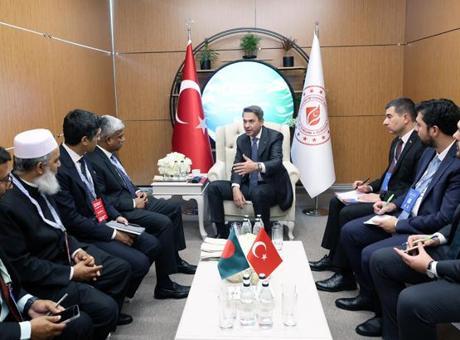 Bakan Bayraktar, Bangladeşli Yetkililerle Enerji İşbirliği Görüşmeleri Yaptı