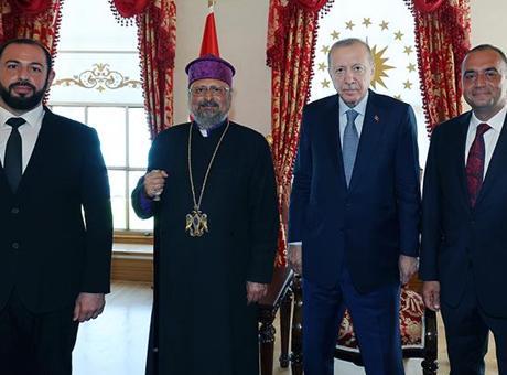 Cumhurbaşkanı Erdoğan, Türkiye Ermenileri Patriği Sahak Maşalyan ile Bir Araya Geldi