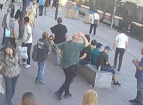 İstanbul'da Tramvayın Altında Kalarak Hayatını Kaybeden 6 Yaşındaki Çocuk Üzerine