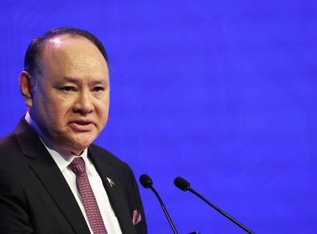 Çin, Filipinler Savunma Bakanı'nın Ailesine Giriş Yasağı Getirdi: Güney Çin Denizi Geriliminde Yeni Kriz