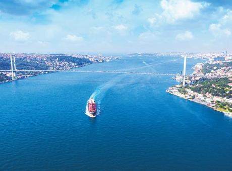 Boğazlardan Elde Edilen Gelir 10 Kat Artarak 300 Milyon Doları Aştı