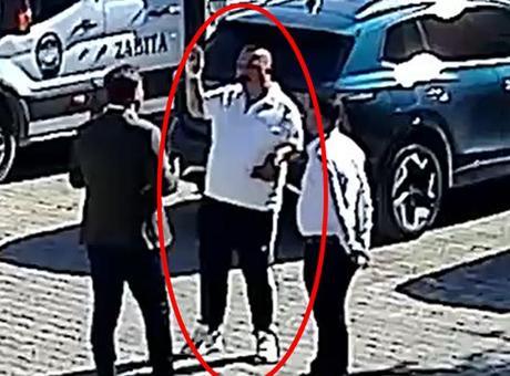Dinar Belediyesi Önünde Gergin Dakikalar: Başkanın Aracının Yanında Kesici Aletle Bekleyen Şüpheli Yakalandı