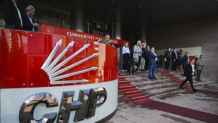 CHP'de Olağanüstü Kurultay İçin 839 Delege İmzası Teslim Edildi