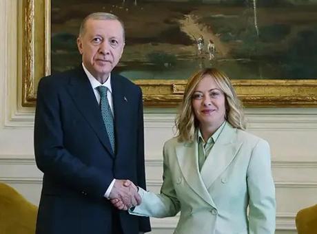 Cumhurbaşkanı Erdoğan'ın 'Sigarayı Bırak' Çağrısına Meloni'den Destek: Yeşilay'dan Hoş Geldin Mesajı