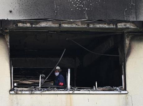 Tokyo'daki İlkokulda Yangın Paniği: 10 Yaralı, 300 Öğrenci Güvende