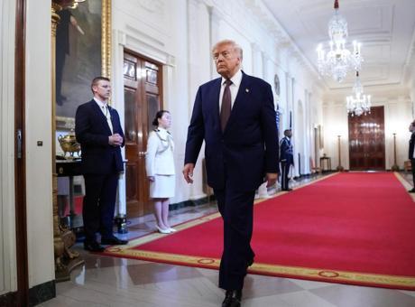 Trump'tan İran'a Sert Mesaj: 'Masaya Biz Değil, Onlar Oturdu'