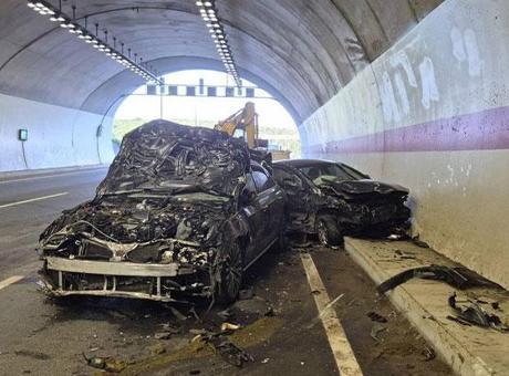İstanbul Tünelinde Başına İnek Çarpan Araçta Yaralanma: 10 İnek Hayatını Kaybetti