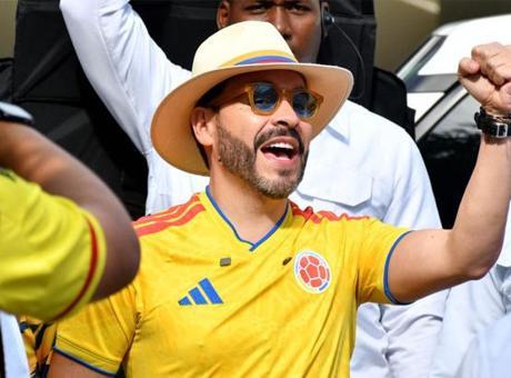 Kolombiya'da Yeni Başkan Abelardo de la Espriella Göreve Geliyor