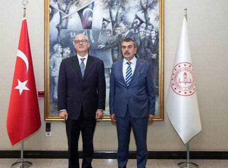 Bakan Tekin, Rusya ve Mısır Büyükelçilerini Kabul Etti: Eğitimde İşbirliği Vurgusu
