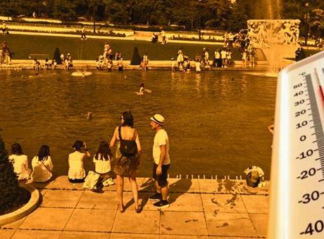 Fransa Meclisi'nde Sıcaklık Krizi: Milletvekilleri Klimalardan Mahrum Kaldı