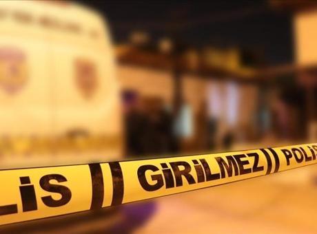 Adana'da Şok Edici Olay: 16 Yaşındaki Kız Annesini Bıçaklayarak Hayatına Son Verdi