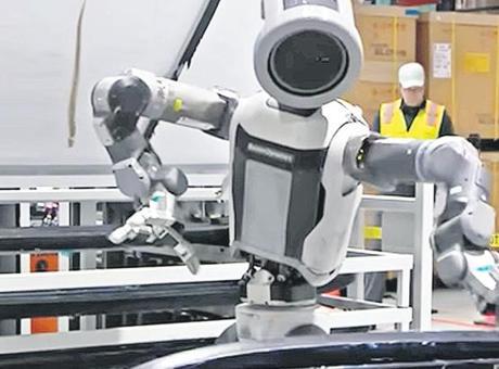Hyundai İşçileri Robotlaşmaya Karşı Grevde