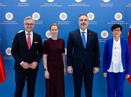 Dışişleri Bakanı Hakan Fidan, Avrupa Komisyonu Başkan Yardımcısı Kaja Kallas ile Ankara'da Bir Araya Geldi