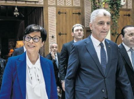 Ticaret Bakanı Bolat, AB Komiseri Kos ile Vize Süreçlerini Görüştü