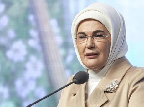 Emine Erdoğan'dan Depozito Yönetim Sistemi'ne Destek: Doğamız İçin Bir Adım