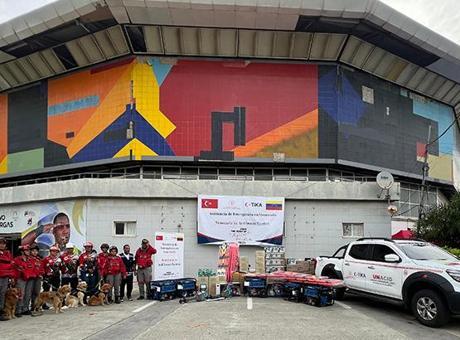 Bakan Ersoy, Venezuela'ya Yardımları Sürdürecek