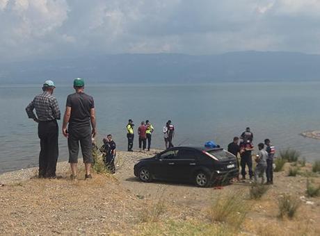 İznik Gölü'nde Kaybolan Gençlerin Cansız Bedeni Bulundu