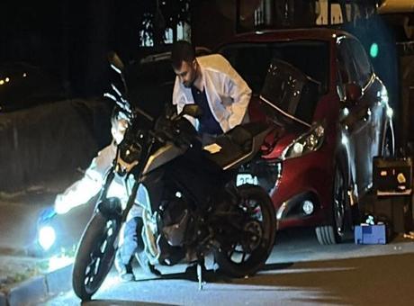 Sultangazi'de Motosikletli Şüphelilerin Silahlı Saldırısı: Bir Kişi Ağır Yaralı