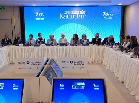 Kadın Kolları'ndan NATO Zirvesi'nde Heyecan Verici Çağrı: 'Dayanıklılığı Sağlamak İçin Üç Temel Değişim Gerekli'