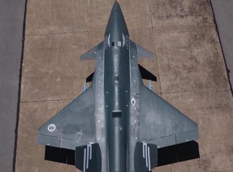 Bayraktar KIZILELMA'dan JET-230 ile bir ilk! Süpersonik füze ile vurdu