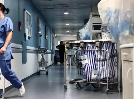 Fransa'da Ameliyat Skandalı: Yanlışlıkla Yirmilik Dişler Çekildi